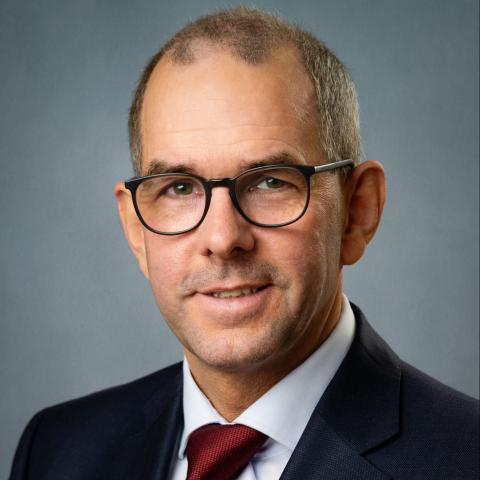 Assoc.-Prof. Dipl.-Kfm. Dr. Guido Offermanns