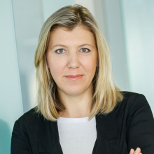 Dr. Barbara Kastlunger