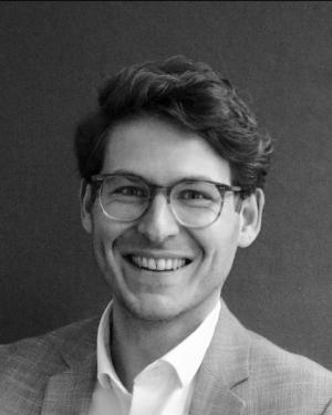 Dr. Maximilian Hausmann