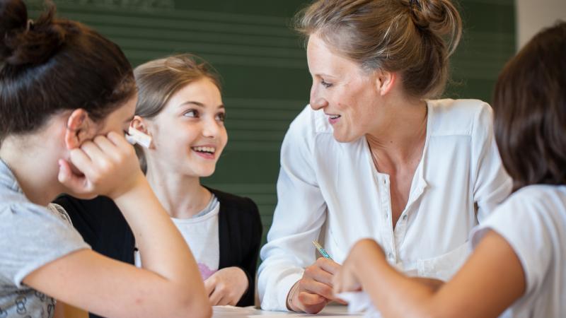 Foto: Teach for Austria bringt sogenannte Fellows (ausgebildete Quereinsteiger:innen) ins österreichische Bildungssystem ©TFA